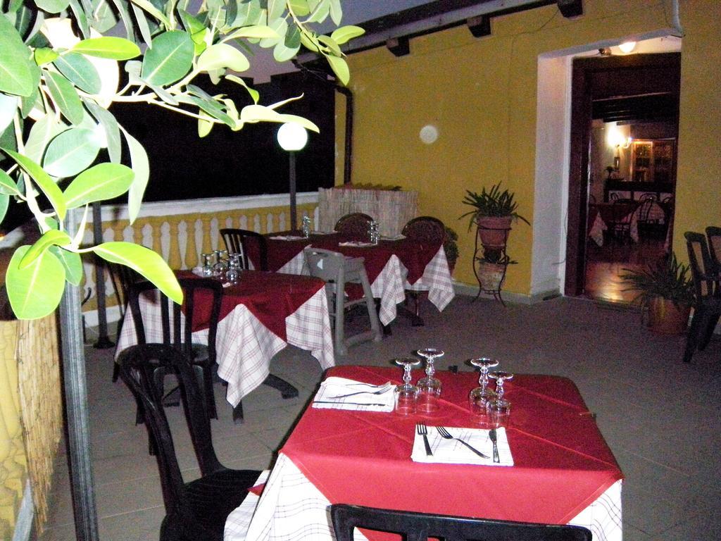 Hotel La Calabrese Isola Di Capo Rizzuto Eksteriør bilde