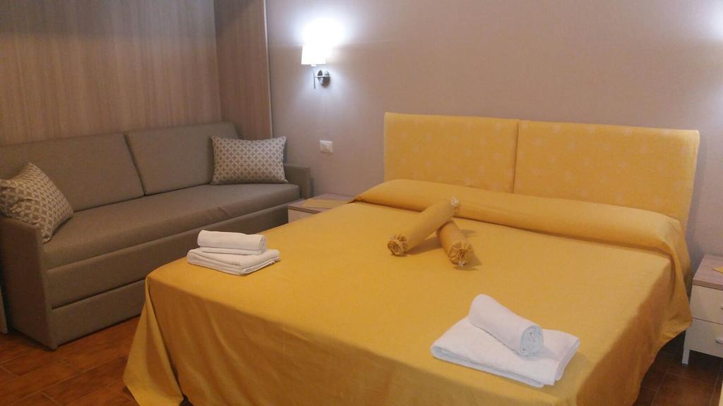 Hotel La Calabrese Isola Di Capo Rizzuto Eksteriør bilde