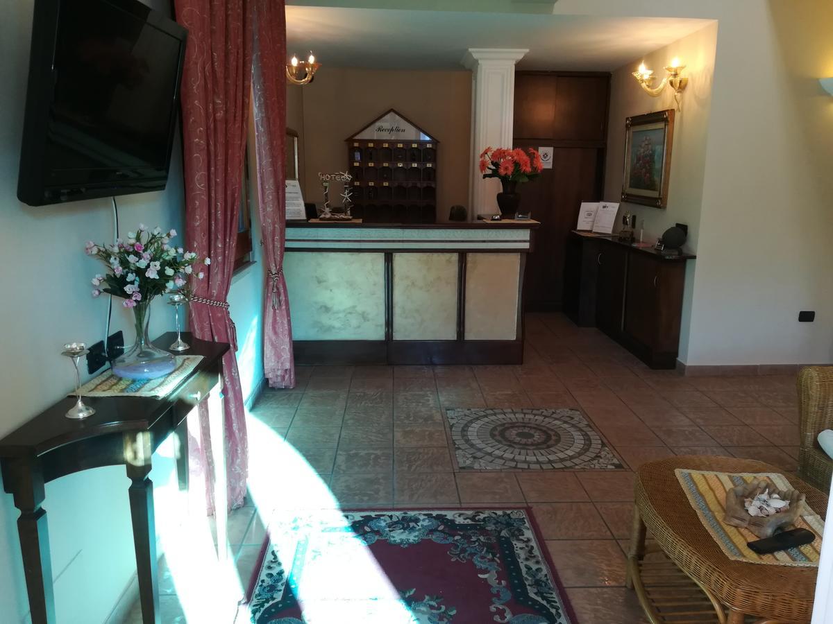 Hotel La Calabrese Isola Di Capo Rizzuto Eksteriør bilde