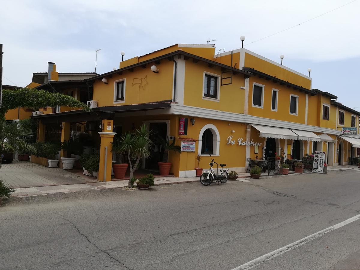 Hotel La Calabrese Isola Di Capo Rizzuto Eksteriør bilde